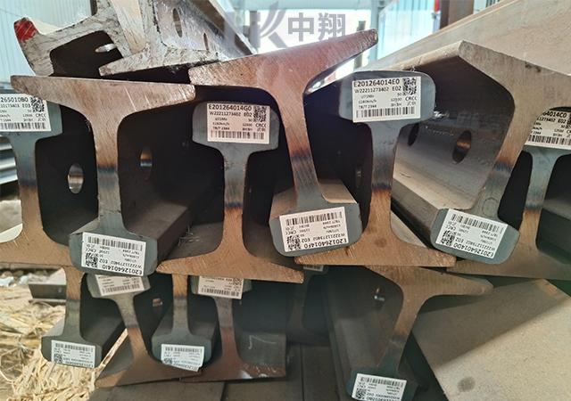 中翔一批50kg重轨及配件顺利发往四川攀枝花